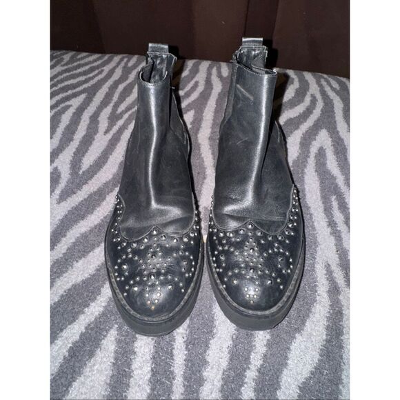 Micheal Kors black silver studded soft boots size 7 - Picture 2 of 8